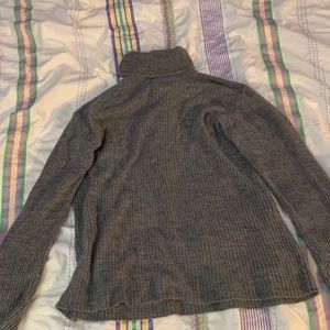 Gray turtle neck